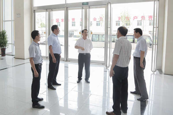 热烈欢迎济宁市统计局领导一行莅临集团参观考察